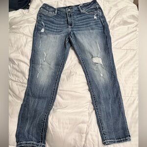 Daytrip Virgo ankle jeans size 32 from Buckle